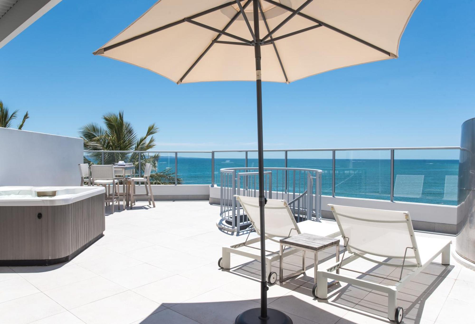 On The Beach Noosa Resort Екстериор снимка