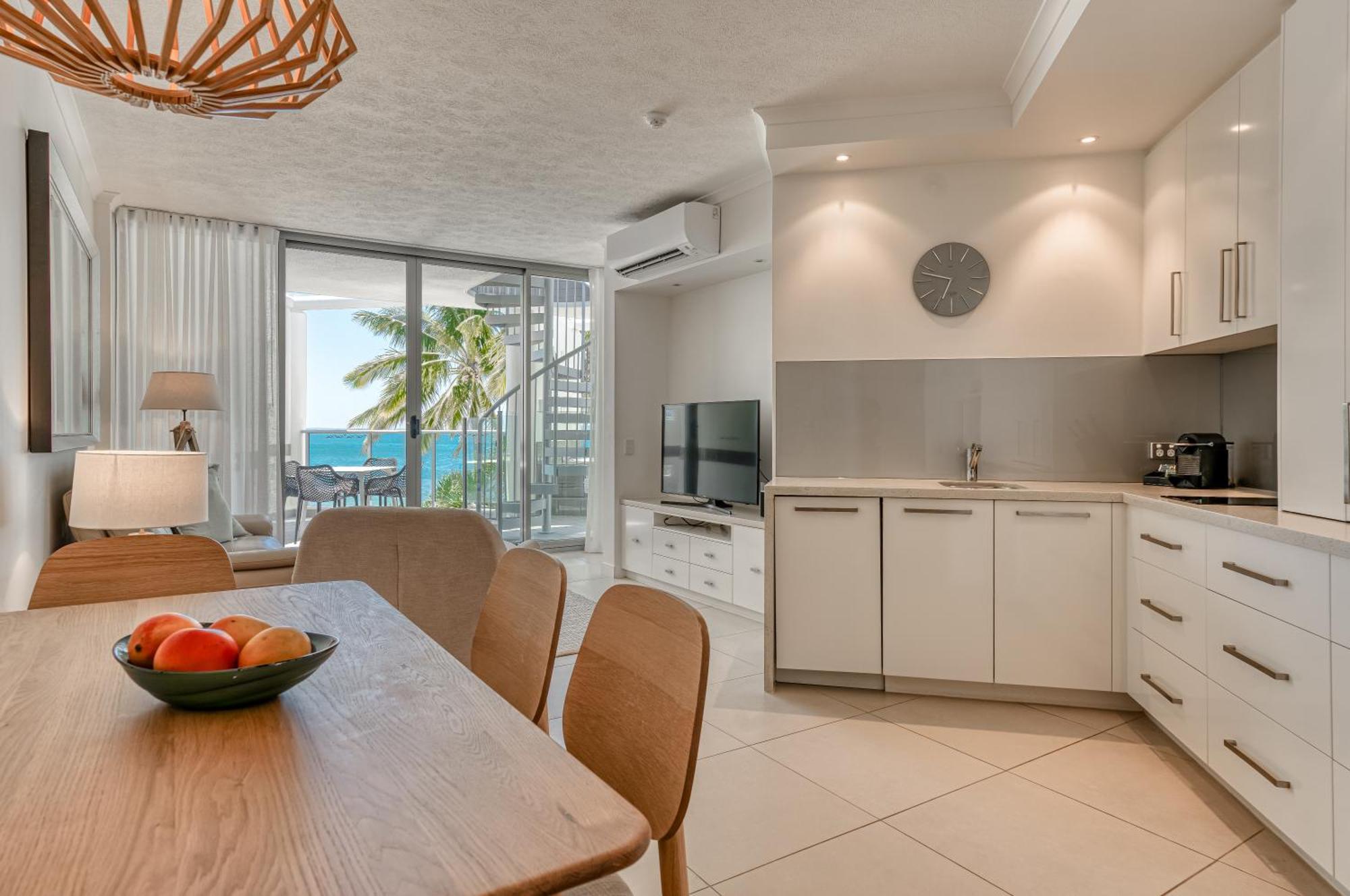 On The Beach Noosa Resort Екстериор снимка